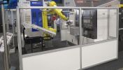 Robotick buka (Robot Fanuc + Okuma LB2000EX + Brother M140X1)